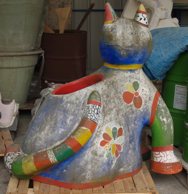 Grand Chat Vase Niki de Saint Phalle